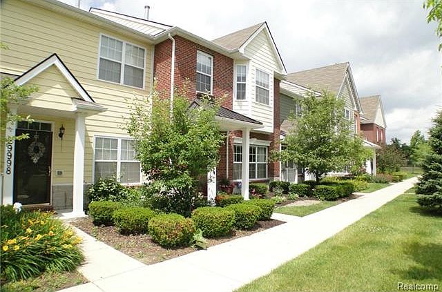 1st image of 30032 Gardenia Ln #5
