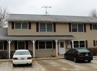 1414 S 14th St APT B, Saint Charles, IL