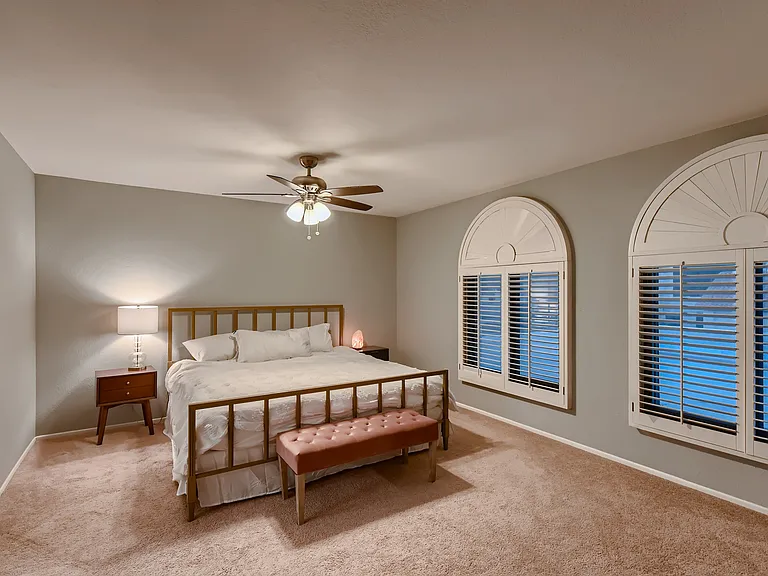 435 E Barbara Dr — Photo 7