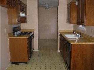 2223 Meadowcrest Ln, Irving, TX 75060