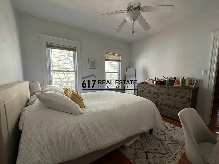 10 Dickson St — Photo 10
