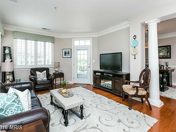 3rd image of 902 Macphail Woods Xing APT 2C