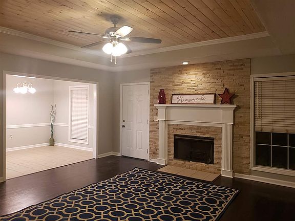 4th image of 436 Oak Lawn Dr