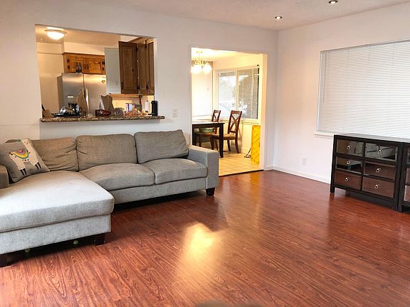 2nd image of 4345 Moorpark Ave