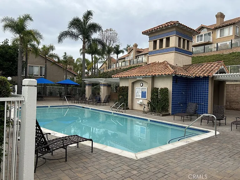 23106 Port Antonio Way — Photo 32
