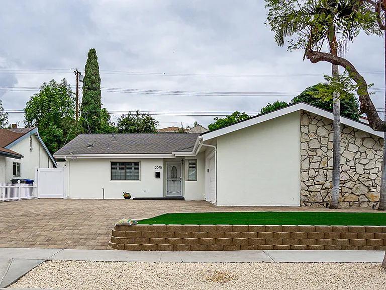 12045 Los Reyes Ave — Photo 18