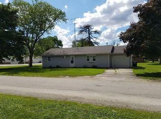 240 S Forest St, Clifton, IL 60927