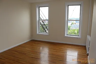 Rented by aptsandlofts.com