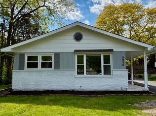 5630 Clarendon Hills Rd, Clarendon Hills, IL 60514