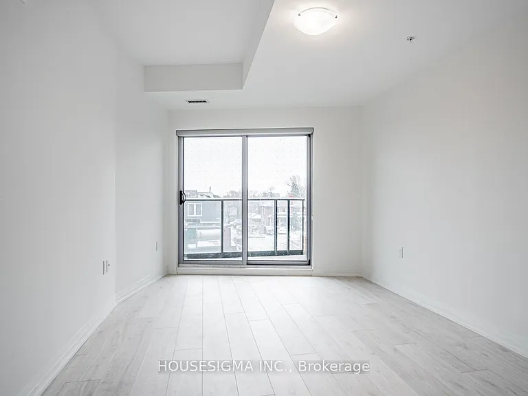 408 Brown Ct #212 — Photo 18