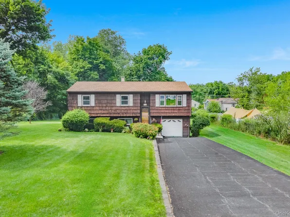 26 Bowdoin Lane, Wappingers Falls, NY 12590
