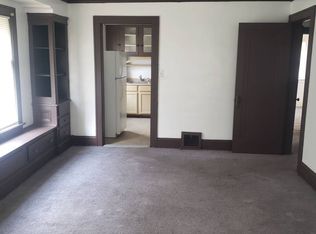 9917 Mt Auburn Ave, Cleveland, OH 44104