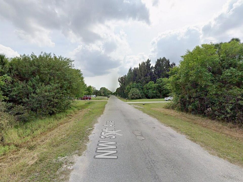 2nd image of 3738 NW 37th Avenue