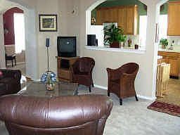 3rd image of 4322 Bobolink Cir