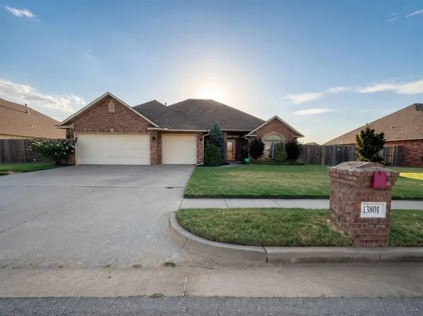 13801 Robinson Ct, Oklahoma City, OK 73170