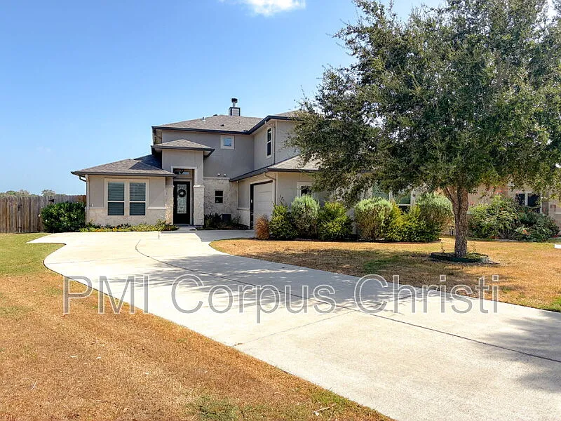 4 bed, 3.5 bath, 2952 sqft, $3,200 — Photo 2