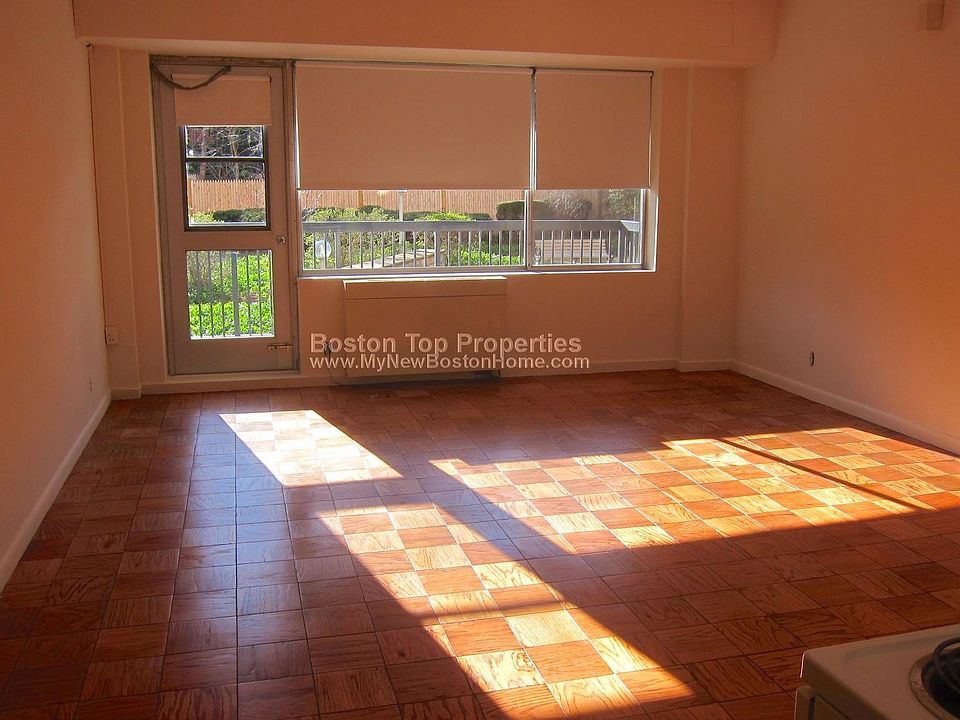 1st image of 103 Monmouth St #103