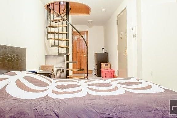 5th image of 481 12th St #1LF