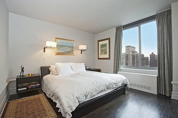Sold by Corcoran | media 21