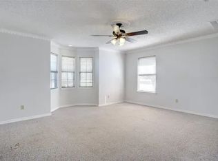 1008 Timber View Dr, Bedford, TX 76021