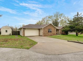 218 Bradley Ct, Highlandville, MO 65669
