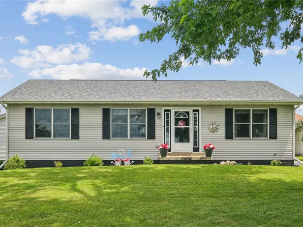 1506 Harding St, Tama, IA 52339
