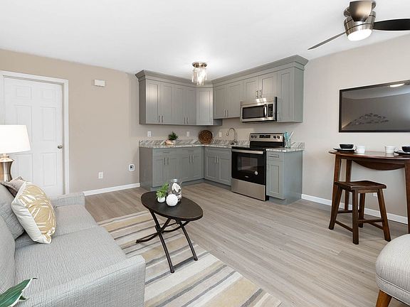 2nd image of 1416 E Ocean View Ave #4