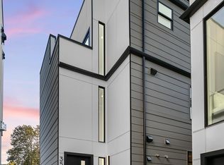 3502 B W Emerson St, Seattle, WA 98199