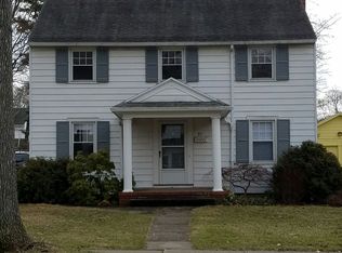 95 Wimbledon Rd, Rochester, NY 14617