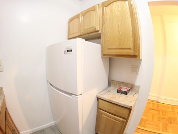 5th image of 2825 Grand Concourse #3A-2