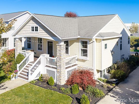 2nd image of 1099 Graystone Rd