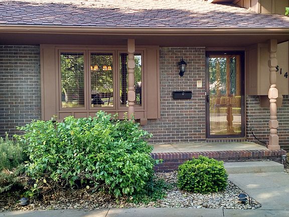 2nd image of 814 W 25th Ave