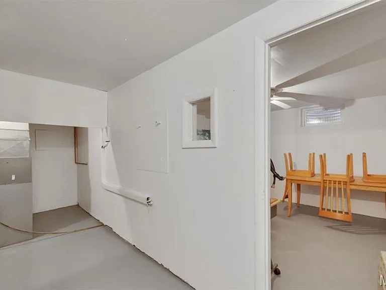 1218 Iron St — Photo 12