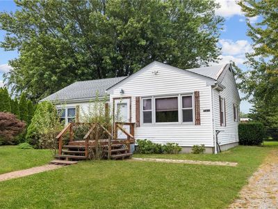 55 Garden St, Portsmouth, RI, 02871