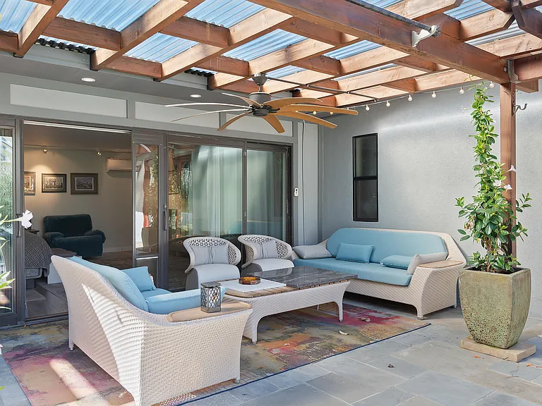 1251 Bel Air Dr — Photo 22