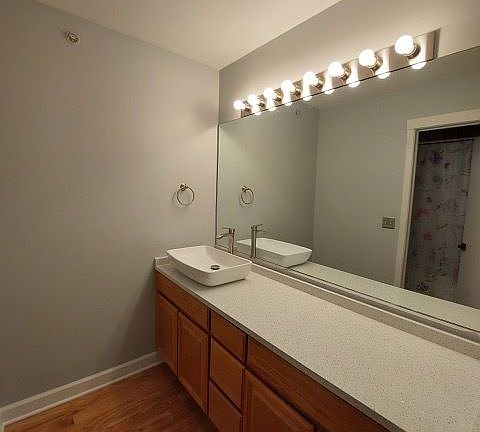 5th image of 1016 E Wilson Ave #1016