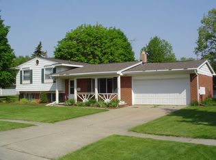 410 Salem Dr, Davison, MI 48423