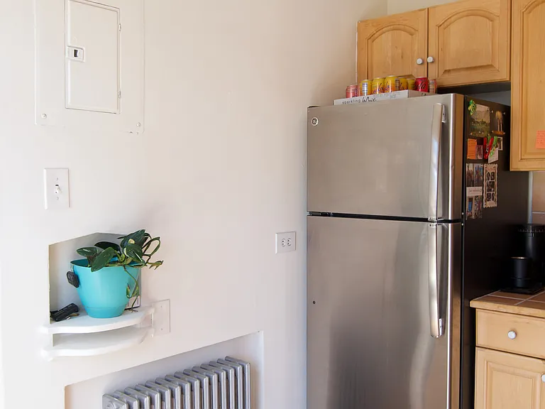 1600 Winona Ct #1 — Photo 10
