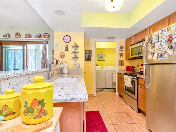 4th image of 711 Florida Palms Ct