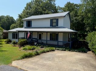 24 Lorraine Dr, Travelers Rest, SC 29690