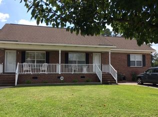 520 Birkdale Ct #B, Lumberton, NC 28358