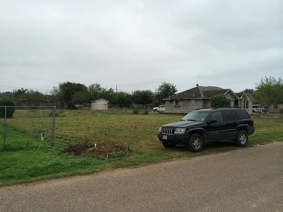 2nd image of 2200 Flores Dr S