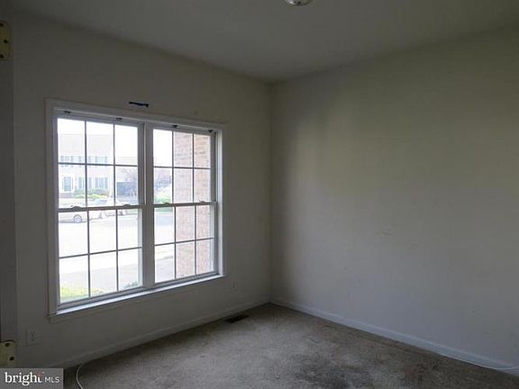 3rd image of 2610 Melissa Ct