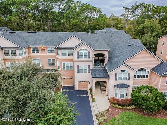 2nd image of 13810 SUTTON PARK Drive N #1127
