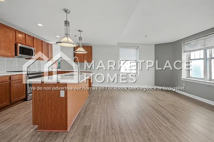 525 W Lafayette Blvd #16E — Photo 4