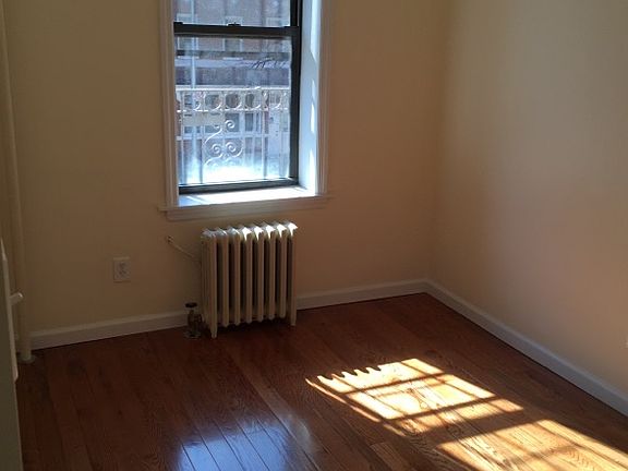 5th image of 3611 28th Ave #7