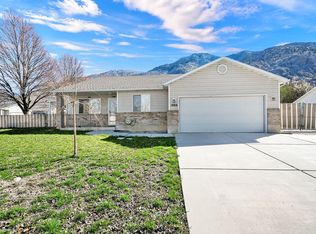 1466 N Lewis Peak Dr, Ogden, UT 84404