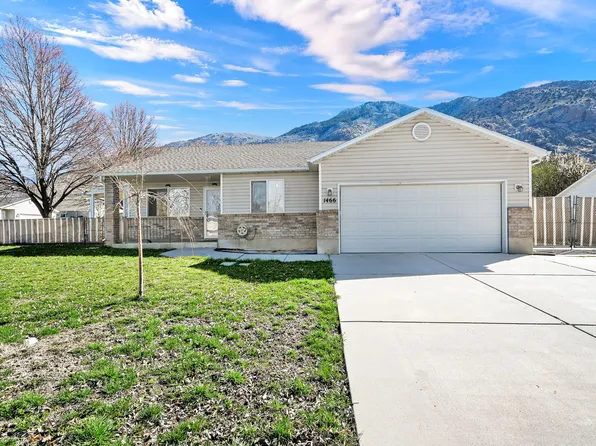 1466 N Lewis Peak Dr, Ogden, UT 84404