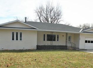 403 Des Moines St, Shelby, IA 51570