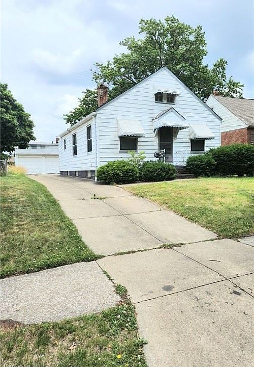 1st image of 3095 W 136th St